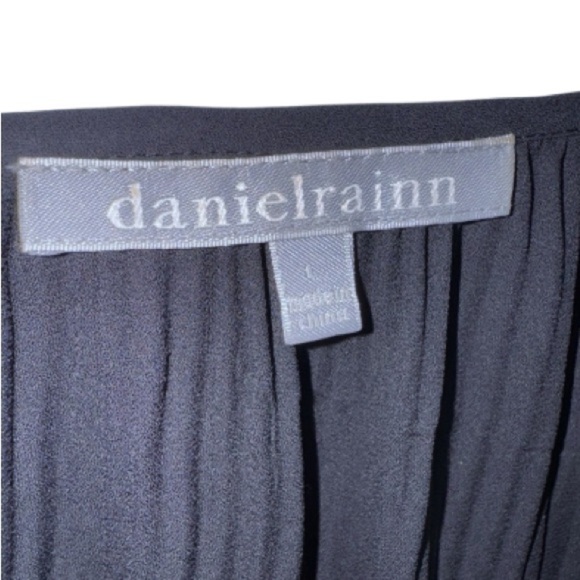 Daniel Rainn Silky Black Long Sleeve Pin Tucked Peasant Blouse Top Sz Large - Picture 8 of 9
